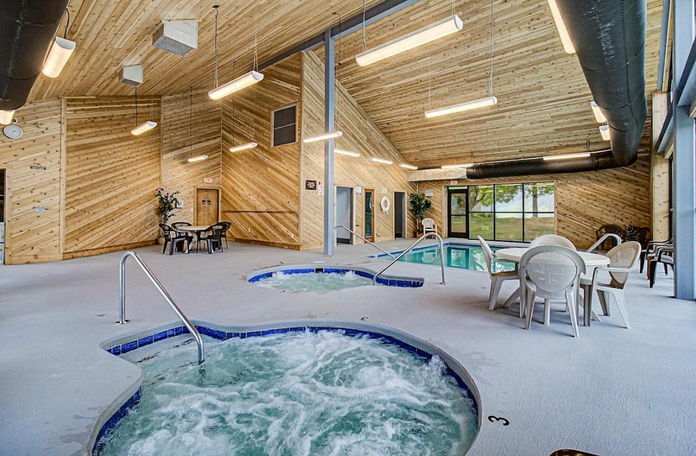 Mountain Villa Magnificent Views - 2 Pools, Fireplace & Hot Tub Gatlinburg Dış mekan fotoğraf